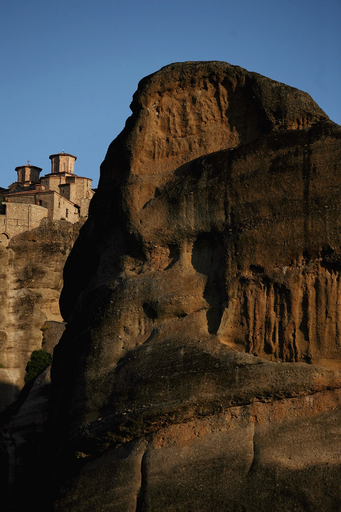 世界の人々を引きつける世界遺産「メテオラの奇岩群」