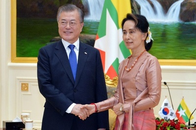文大統領がミャンマー訪問、スー・チー氏と会談