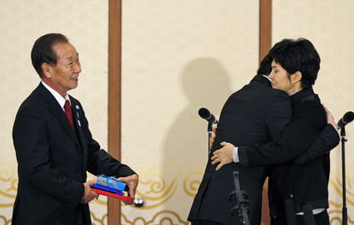 拉致被害者・田口さんの家族、金賢姫・元死刑囚と面会