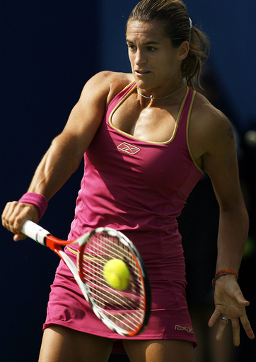 モウレズモ イオアナ・ラルカ・オラルを降し準々決勝進出