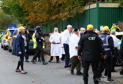 英ユダヤ教会堂襲撃事件は「テロ」 、シリア系英国人の容疑者を射殺