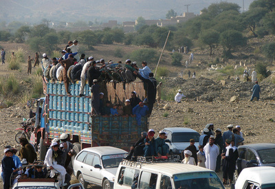 パキスタンのタリバン、外国企業に国外退去するよう警告