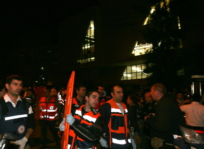 エルサレムのユダヤ教神学校で乱射、学生8人死亡