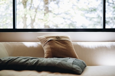 「N.HOOLYWOOD」ピローケース&クッションカバー発売へ