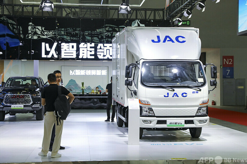 中国でEVトラックが販売好調 ガソリン需要が減少