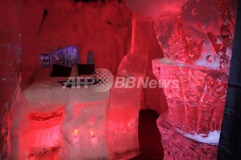 愛は冷めません、オランダに室温8度の「氷のホテル」