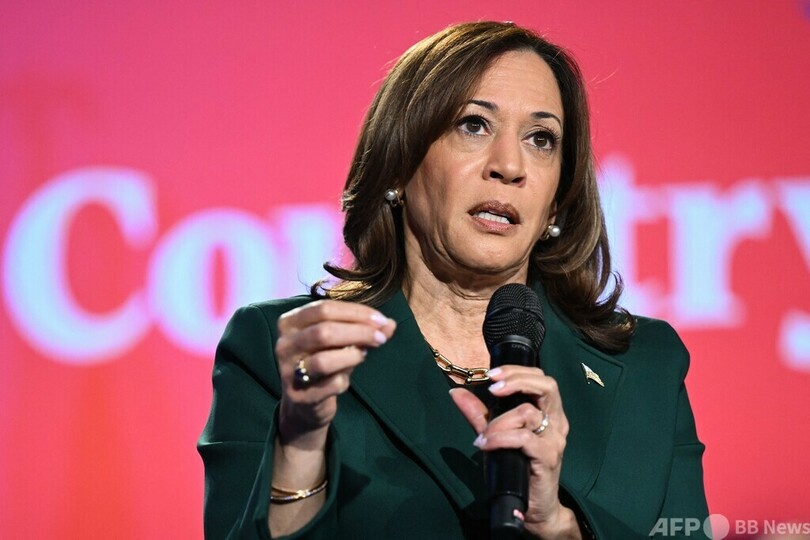 ハリス氏、米国は「女性大統領」選出の用意できている