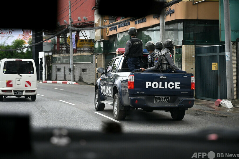 ミャンマー軍政、元英大使の身柄拘束