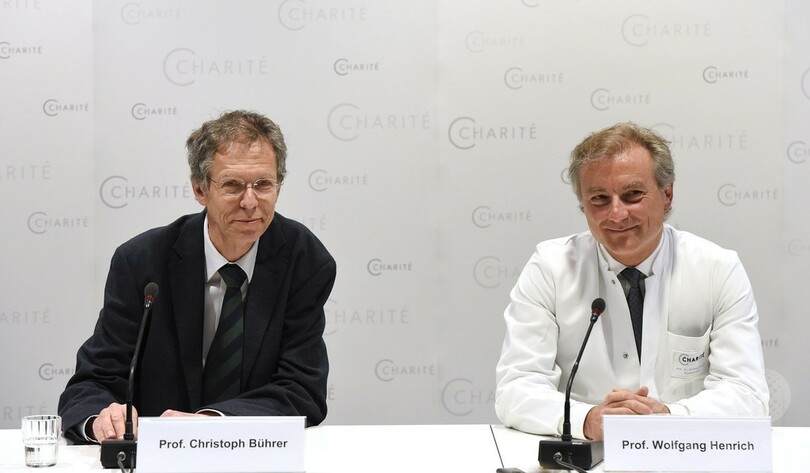 65歳女性が出産した四つ子、深刻な健康状態 独ベルリン