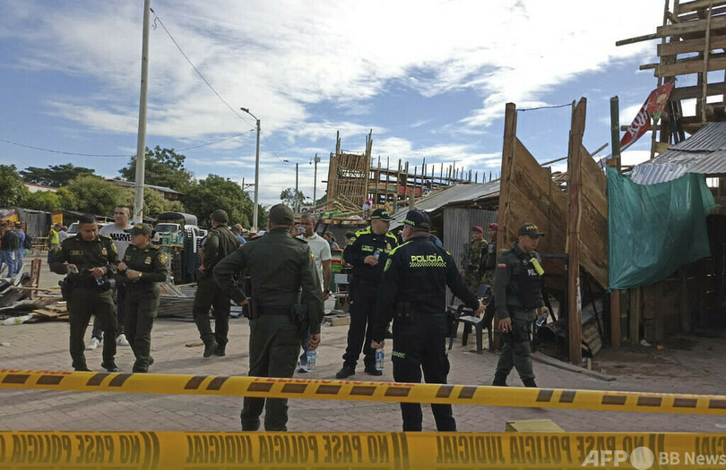 闘牛場の客席崩落、4人死亡 負傷も300人超 コロンビア
