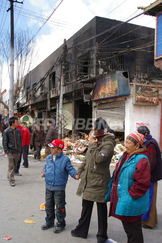 チベット暴動、中国軍が発砲か、死者80人以上の情報も