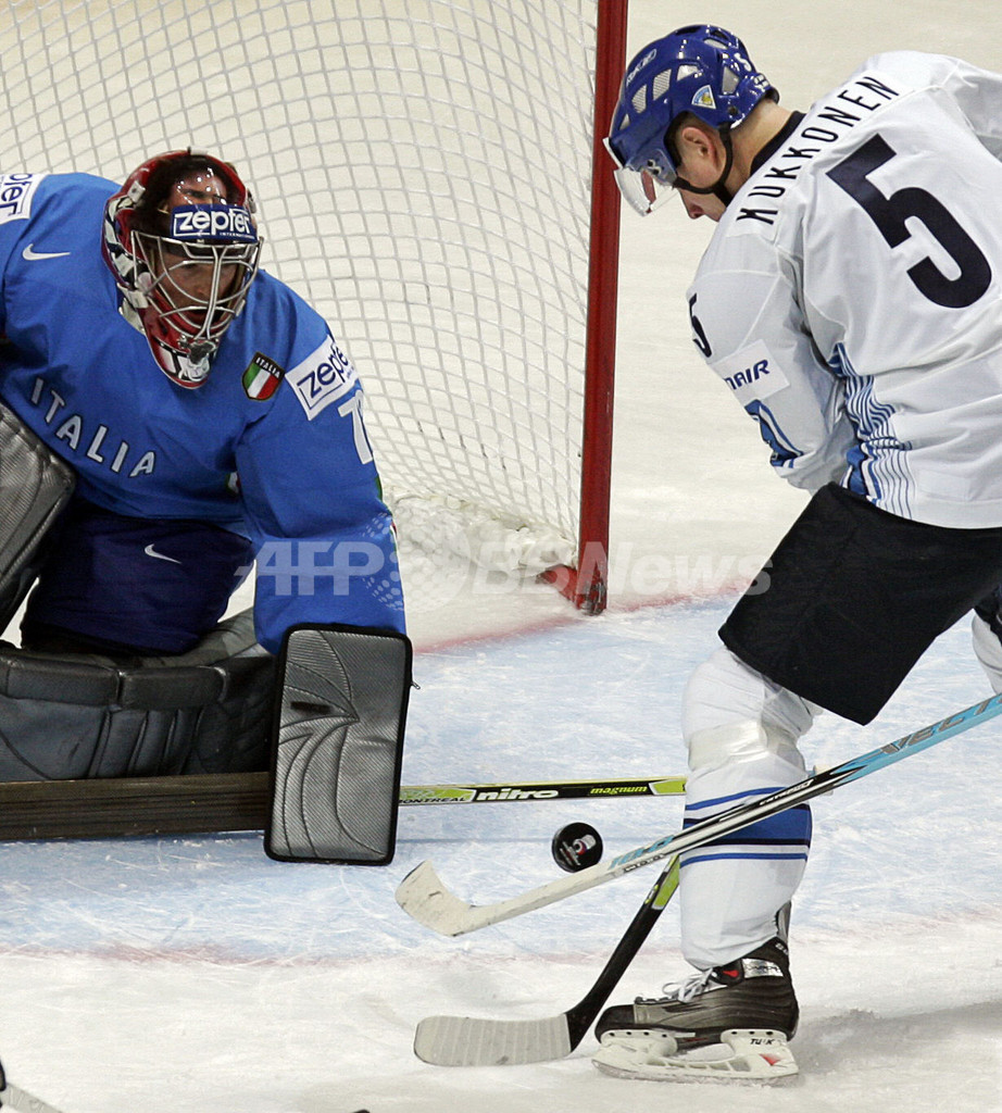 ＜アイスホッケー 世界選手権大会2007＞フィンランド イタリアに勝利し3勝目を挙げる ロシア 写真3枚 国際ニュース：AFPBB News