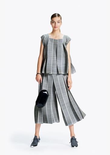 プリーツ プリーズ イッセイ ミヤケ」春夏コレクション、1月9日発売