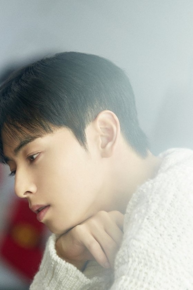 人気の新作 ASTRO チャ・ウヌ、ウェブトゥーン「悪女はマリオネット」のOST K-POP・アジア