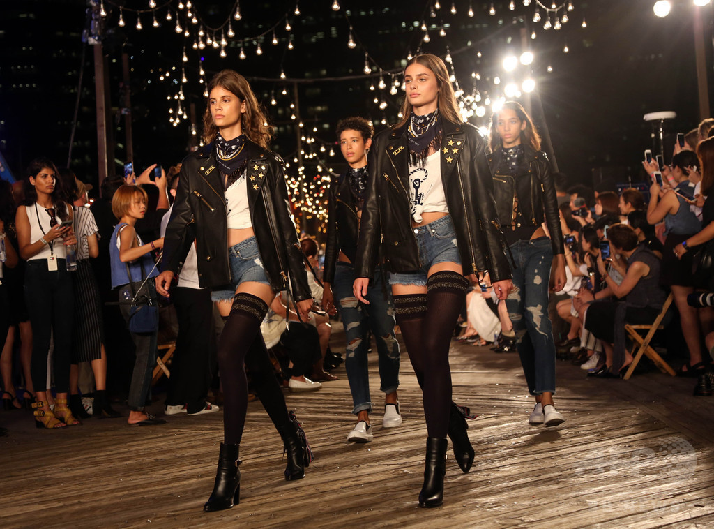 「トミー ヒルフィガー」17年春夏