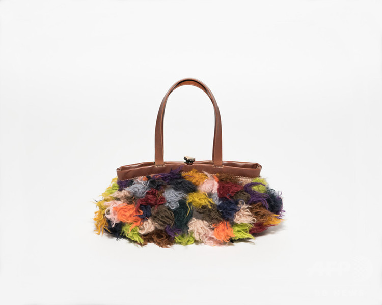 「アンリークイール×ミナ ペルホネン」スペシャルコラボ