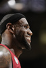 米プロバスケットボール協会（NBA）は5日、12-13レギュラーシーズンの最優秀選手（MVP）を発表し、マイアミ・ヒート（Miami Heat）のレブロン・ジェームズ（LeBron James）を選出した。

ここでは同選手の12-13レギュラーシーズンを写真で振り返る。

笑顔を見せるレブロン・ジェームズ（2013年3月20日撮影）。(c)AFP/Getty Images/NBAE/Liam Kyle