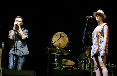 スカーレット・ヨハンソン、野外ロックフェスで特別出演 - 米国