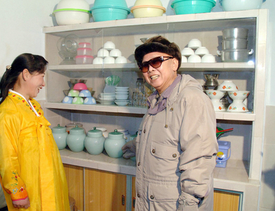 金正日総書記、発電所を視察