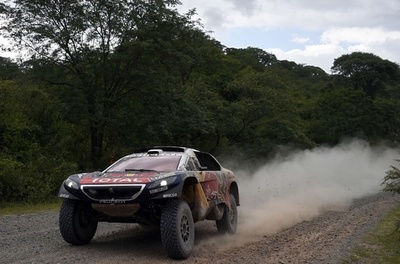 好調ローブがステージ2連勝飾る、ダカールラリー