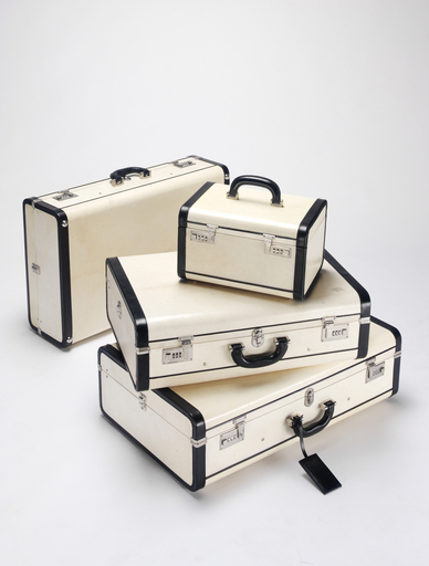 プラダ、映画『オーストラリア』のために特別ラゲージをデザイン