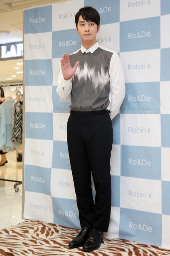 IVYや2PMチャンソン、新ファッションブランドのイベントに登場