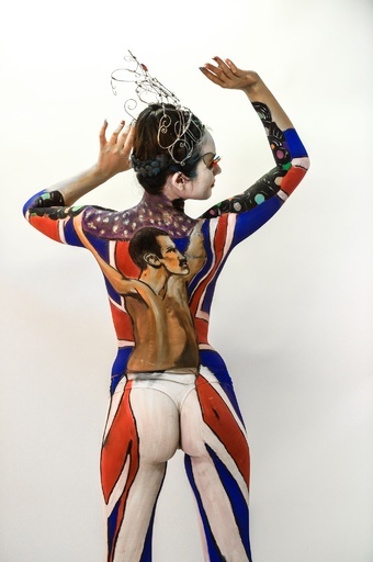 名盤やスターずらり、チリのボディーペインティング