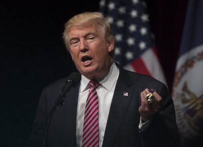 トランプ氏、過去の発言を「後悔」 異例の反省示す