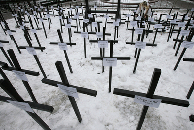 ロシア保守系団体、「黒十字架」で中絶に抗議