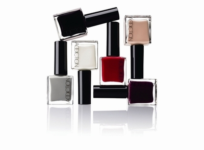 「アディクション」ネイルコレクションが登場