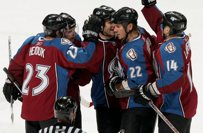 アバランチ ブルージャケッツに勝利