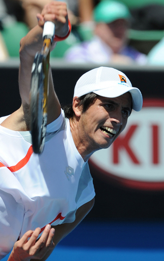 カプトヴィル クレインをストレートで降し2回戦へ