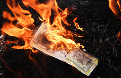 高額紙幣廃止で混乱のインド、結婚式控えた世帯と農家に特例措置