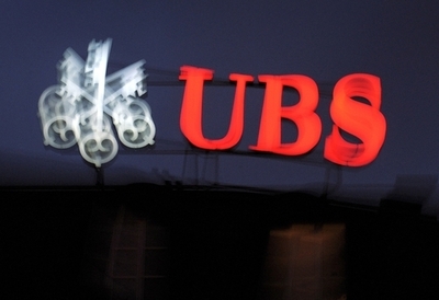 スイスUBS、評価損で50億ドルの追加損失か