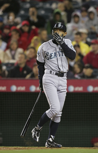 ＜07MLB＞イチロー 4打数1安打で途中交代 - 米国