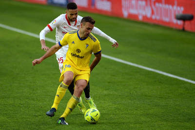 カラが人種差別疑惑を否定 バレンシアは怒りの反応