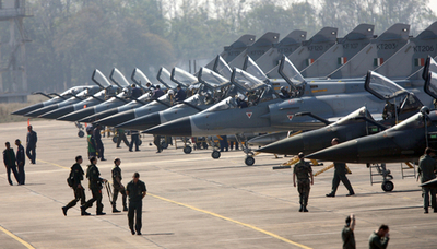 フランス、インド空軍戦闘機の改修契約で独占交渉権