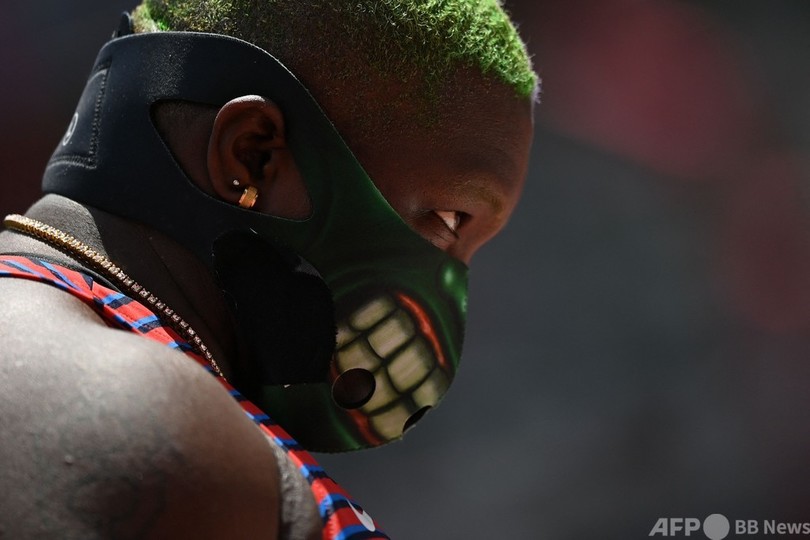 表彰台で抗議の選手、米五輪委は擁護