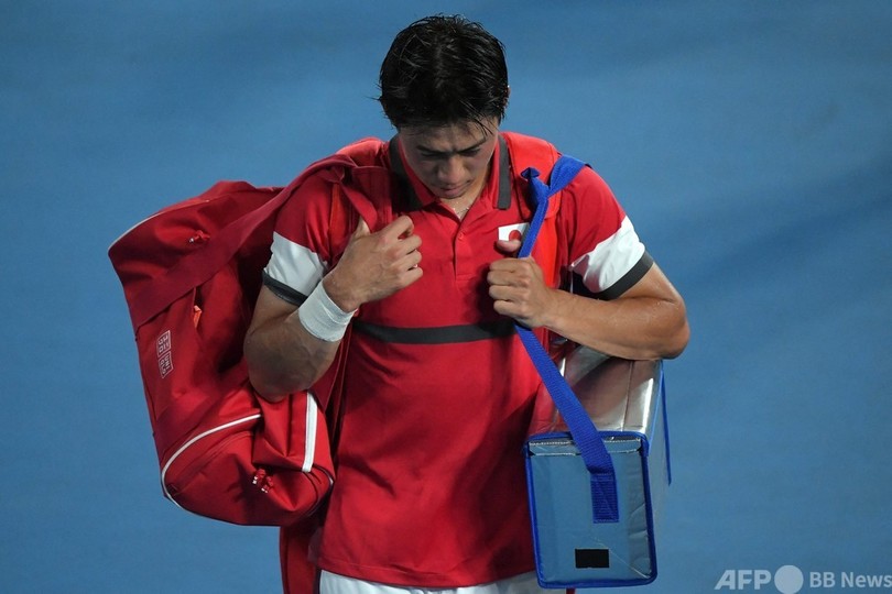 錦織は準々決勝敗退、ジョコビッチに完敗 東京五輪