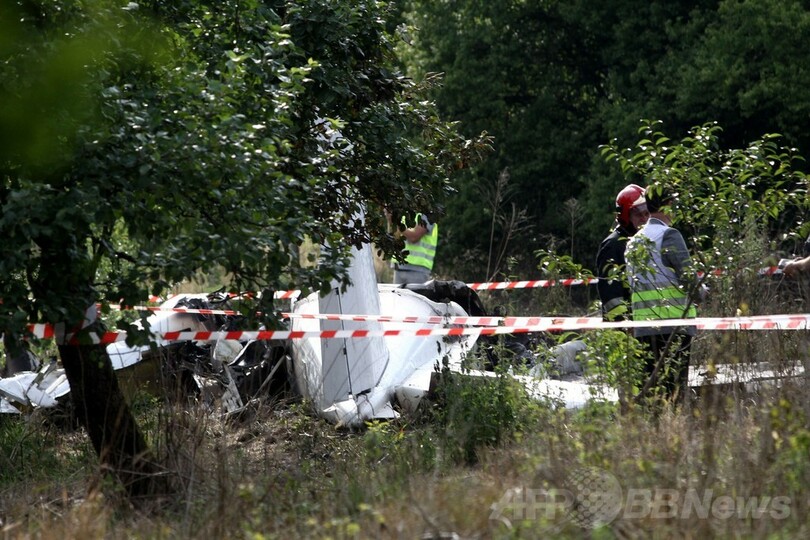 パラシュートクラブの小型機墜落 12人死傷 ポーランド 写真1枚 国際ニュース Afpbb News