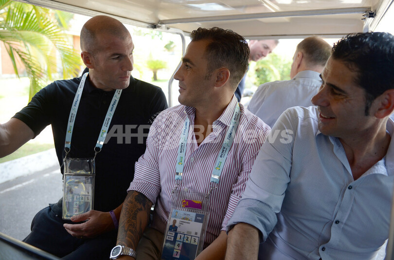 ジダン氏ら往年の名選手が現地入り、6日にW杯組み合わせ抽選会