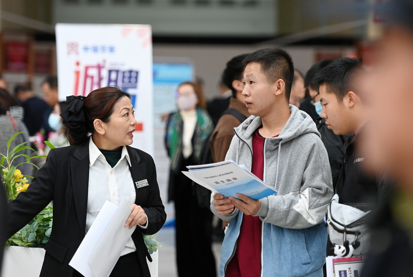 中国の人材サービス業、年間売上高２兆５千億元 事業所６万３千