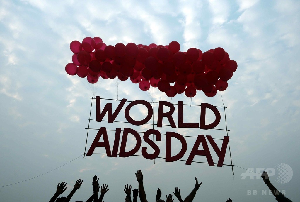 HIV患者の平均余命、欧米で10年延伸 研究 HIV患者の平均余命、欧米で10年延伸 研究