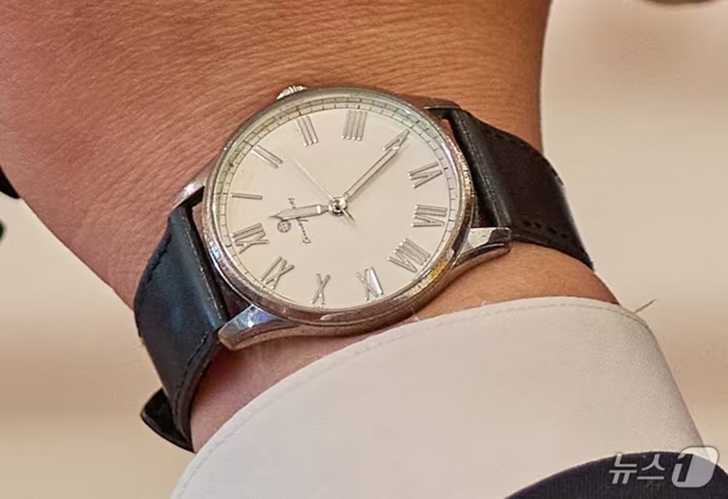 韓国「李在明大統領の腕時計」公開間近…コスパと実用性を兼ね備えたモデル 写真枚 国際ニュース：AFPBB News