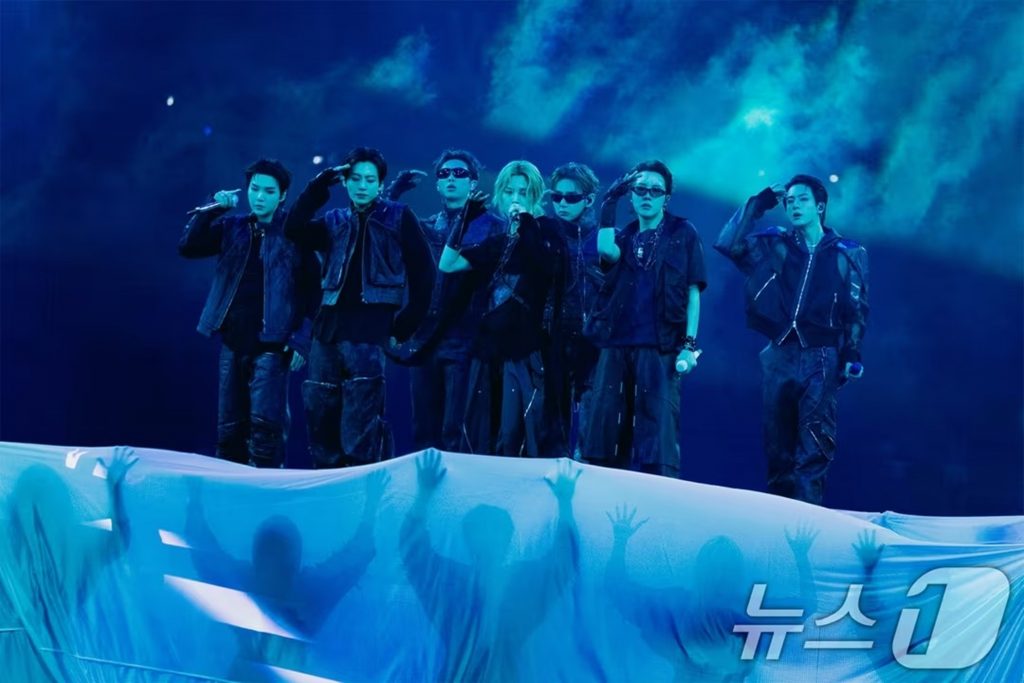 韓流BTS、デビュー13周年の釜山公演…2日間で11万人動員 写真枚 国際
