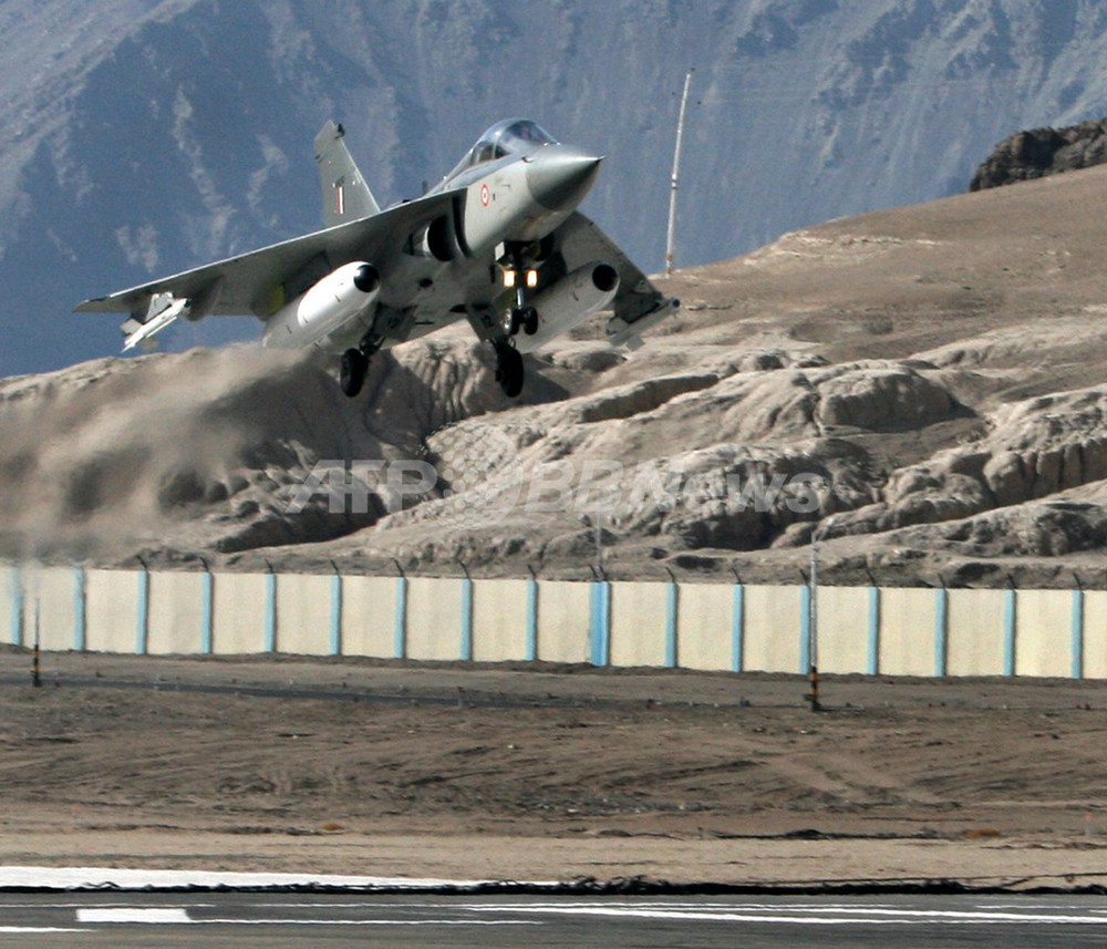実用化目指すインドの国産軽戦闘機 テジャス 写真2枚 国際ニュース Afpbb News