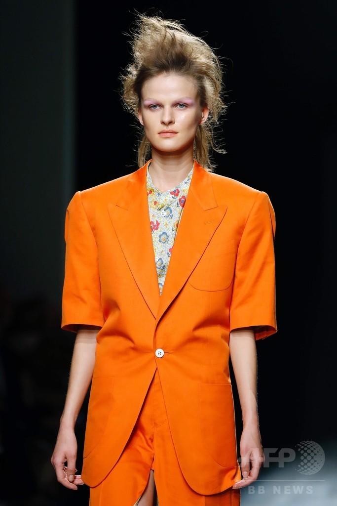 「アンドレアス・クロンターラー フォー ヴィヴィアン・ウエストウッド」17年春夏