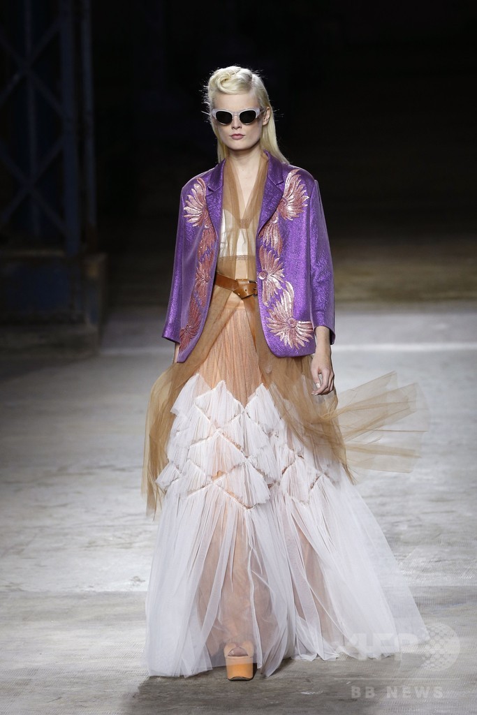 「ドリス ヴァン ノッテン」16年春夏コレクション