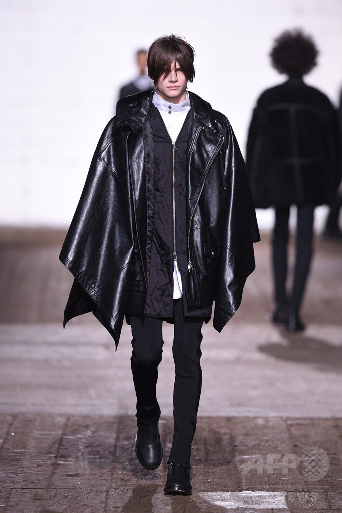 「ディーゼル ブラック ゴールド」バイク・メッセンジャーにインスパイアされた16年秋冬メンズコレクション