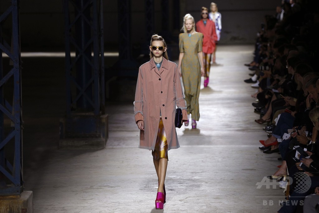 「ドリス ヴァン ノッテン」16年春夏コレクション